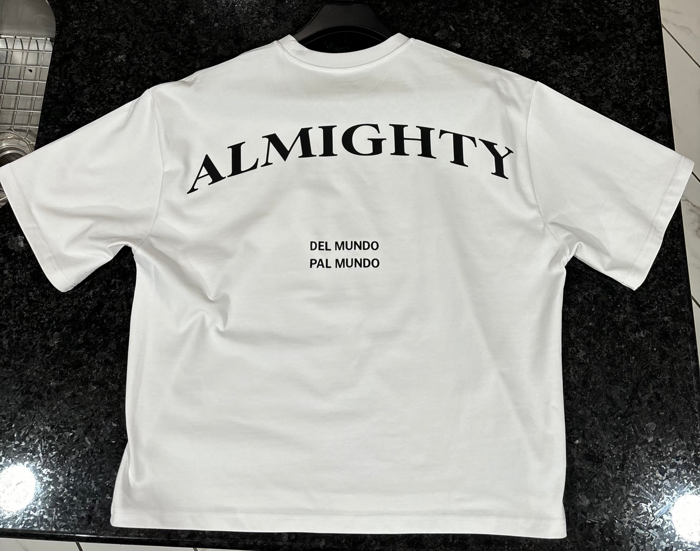 WHITE OVERSIZE BOXFIT T-SHIRT